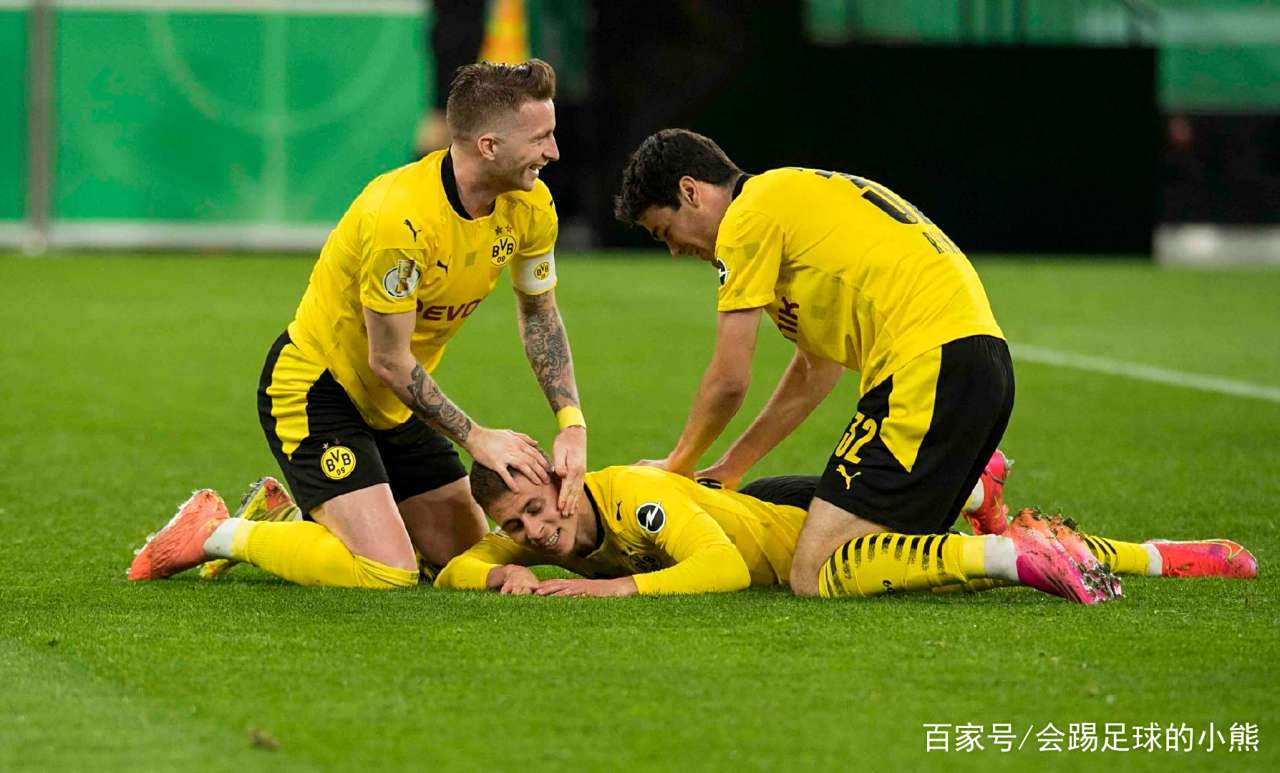 埃瓦尔客场逆转比分，险胜对手